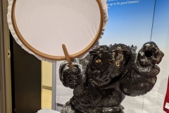 Nunavut, King William Island - Gjoa Haven - Nattilik Heritage Centre, sculpture