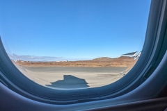 Nunavut, Kugluktuk (Coppermine) - On runway