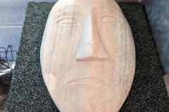 Nunavut, Mitimattalik (Pond Inlet) - Visitor Centre  -  Sculpture